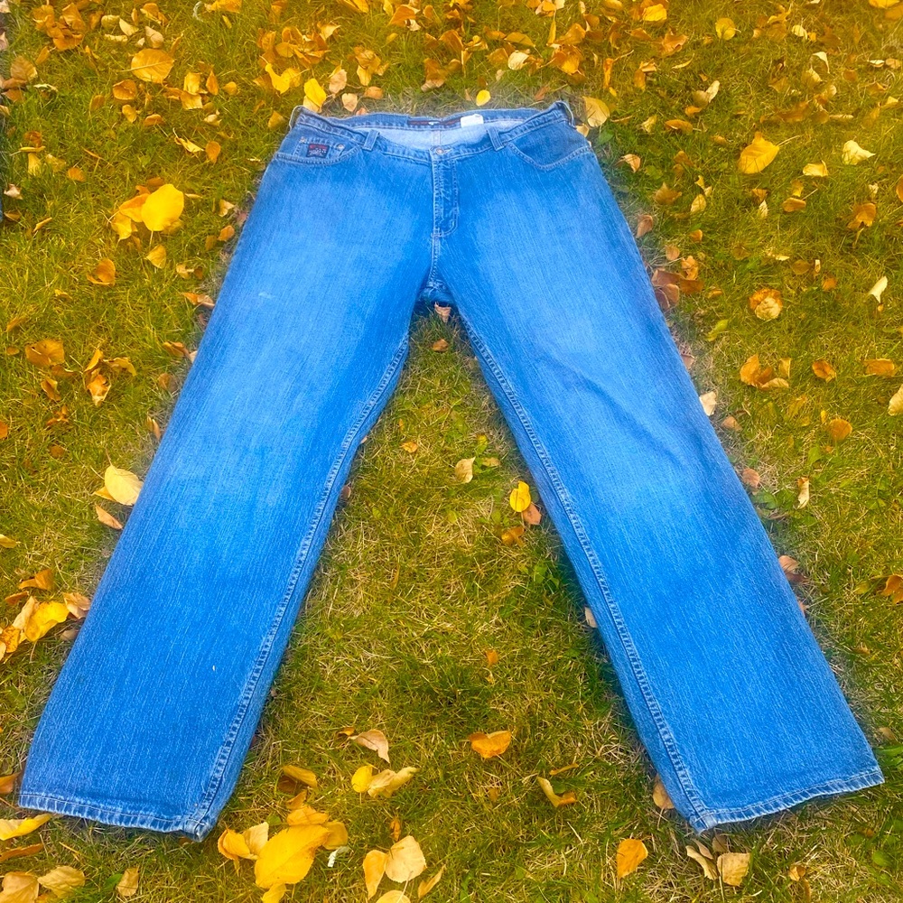 Point Zero 34x40 Embroidered denim
